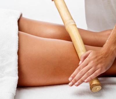 Bambus-Ganzkörpermassage
